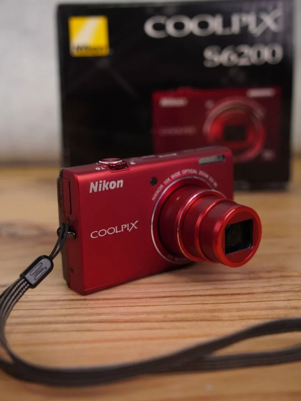 Nikon Coolpix S6200 Digital Camera 10x Optical Zoom Compact Red With Box Tested